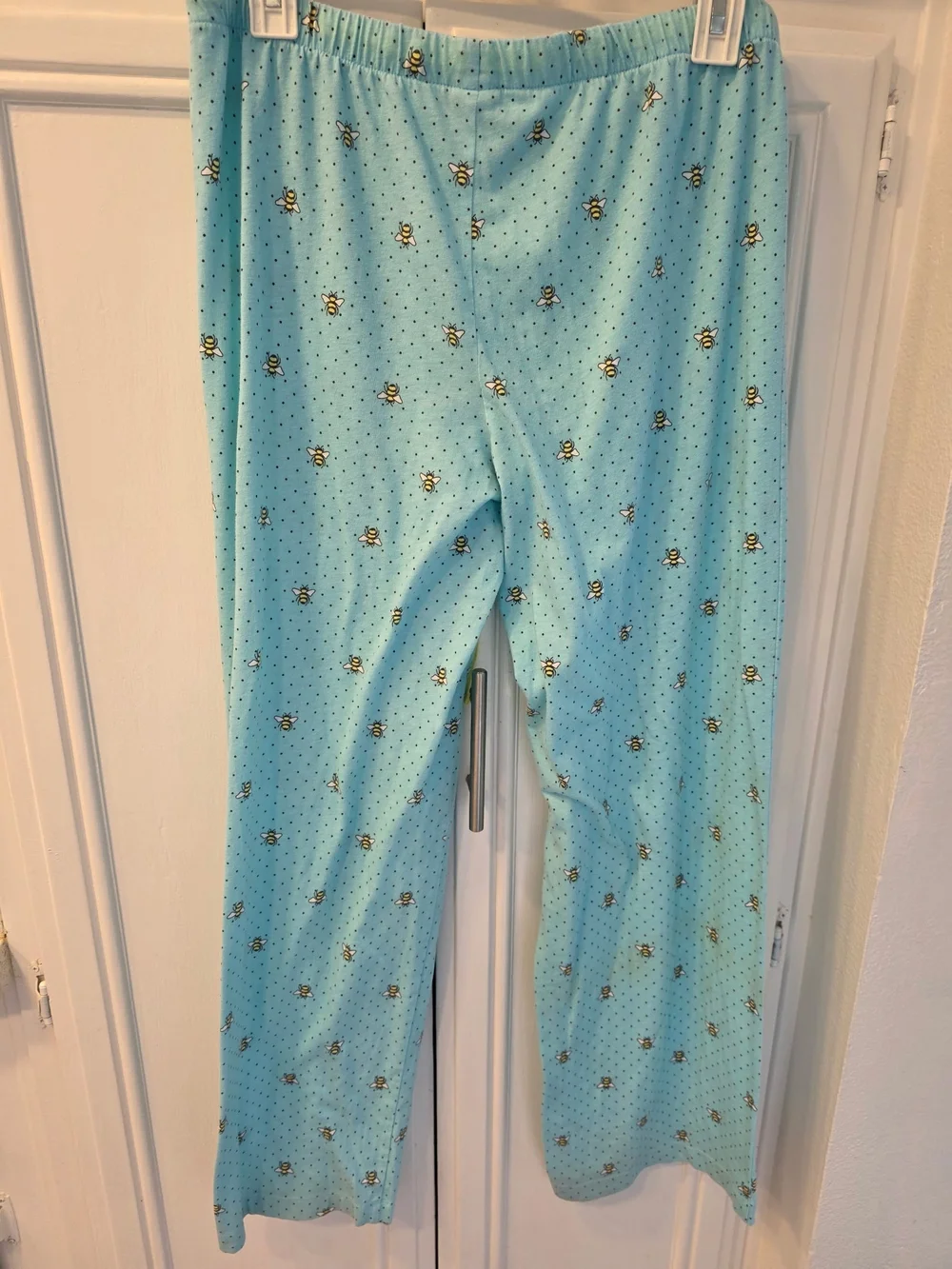 Sonoma Women's Yellow Scoop Neck Top and Light Blue Bumblebee Pajama Set ~Medium - Picture 4 of 16